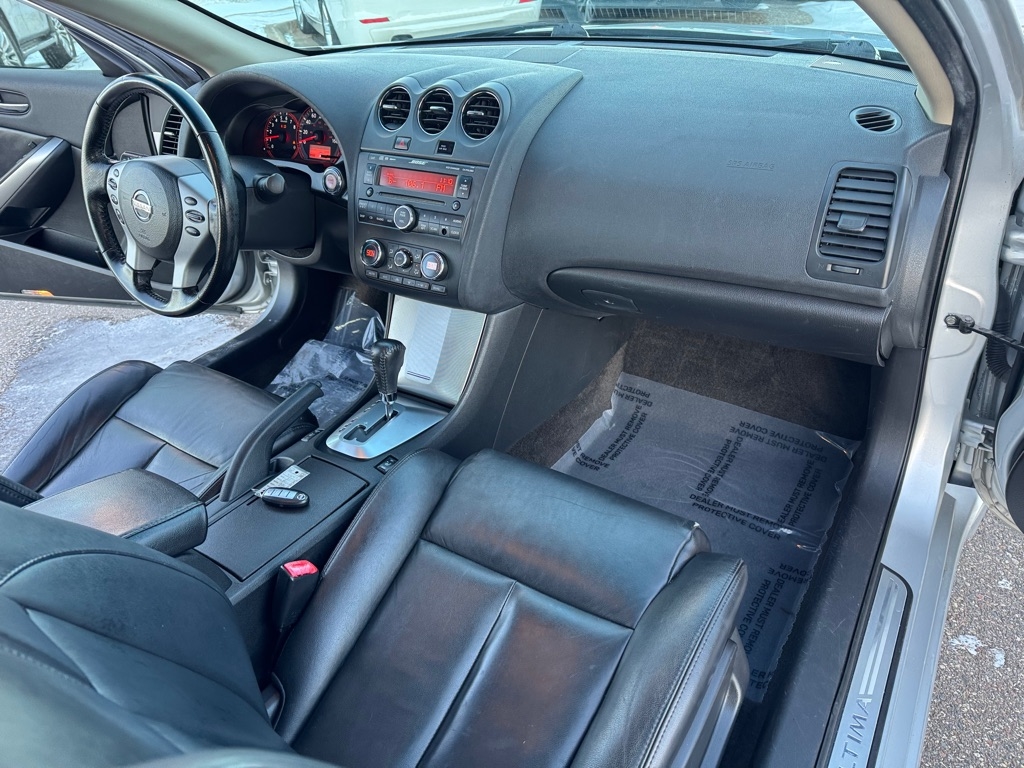 Nissan Altima 2dr Cpe I4 CVT 2.5 S 2009