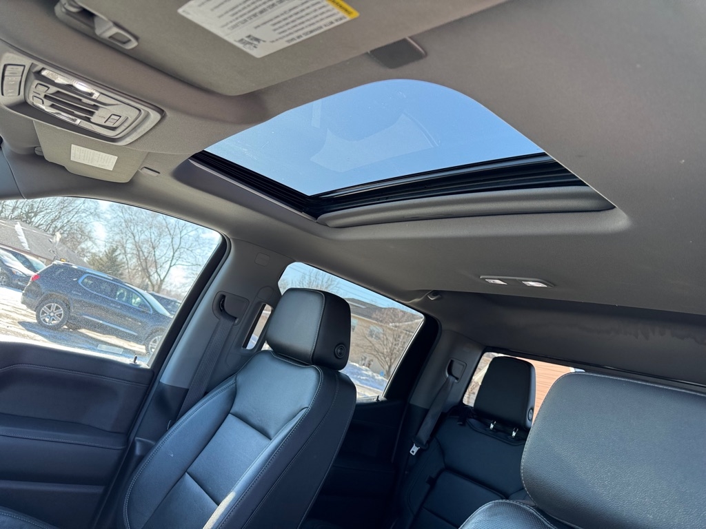 GMC Sierra 1500 4WD Crew Cab 147" SLT 2019