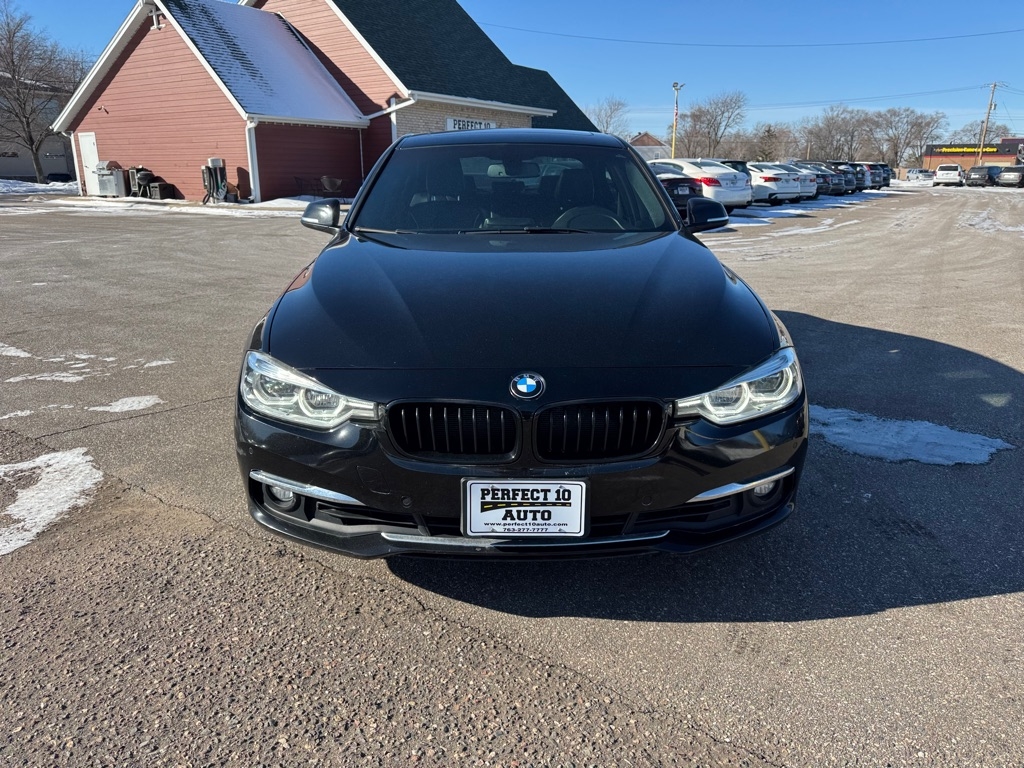 BMW 3 Series 330i xDrive Sedan 2017