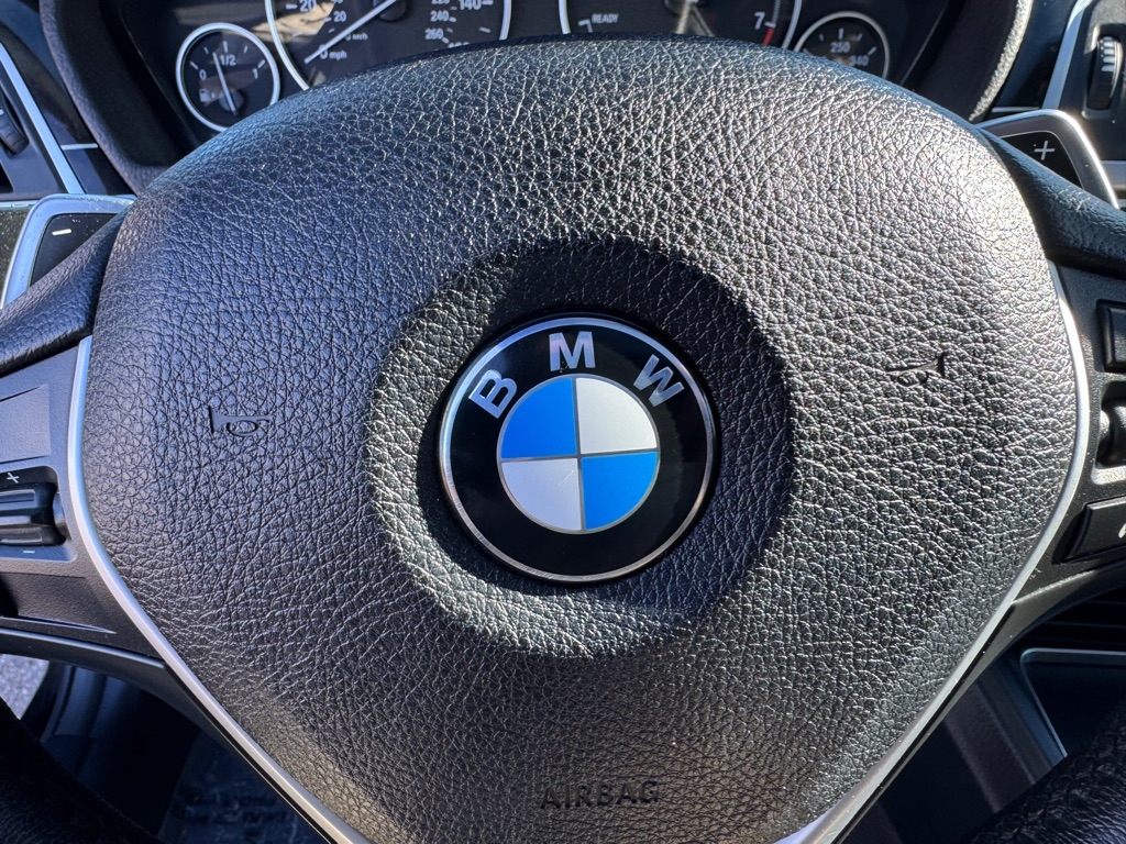 BMW 3 Series 330i xDrive Sedan 2017