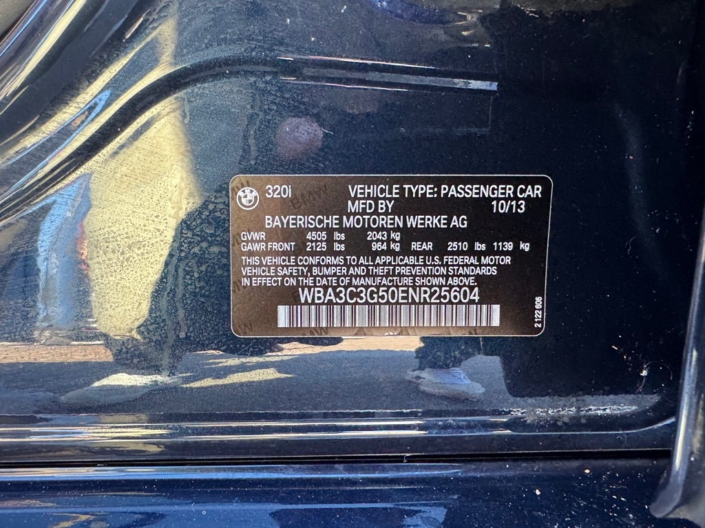 BMW 3 Series 4dr Sdn 320i xDrive AWD 2014