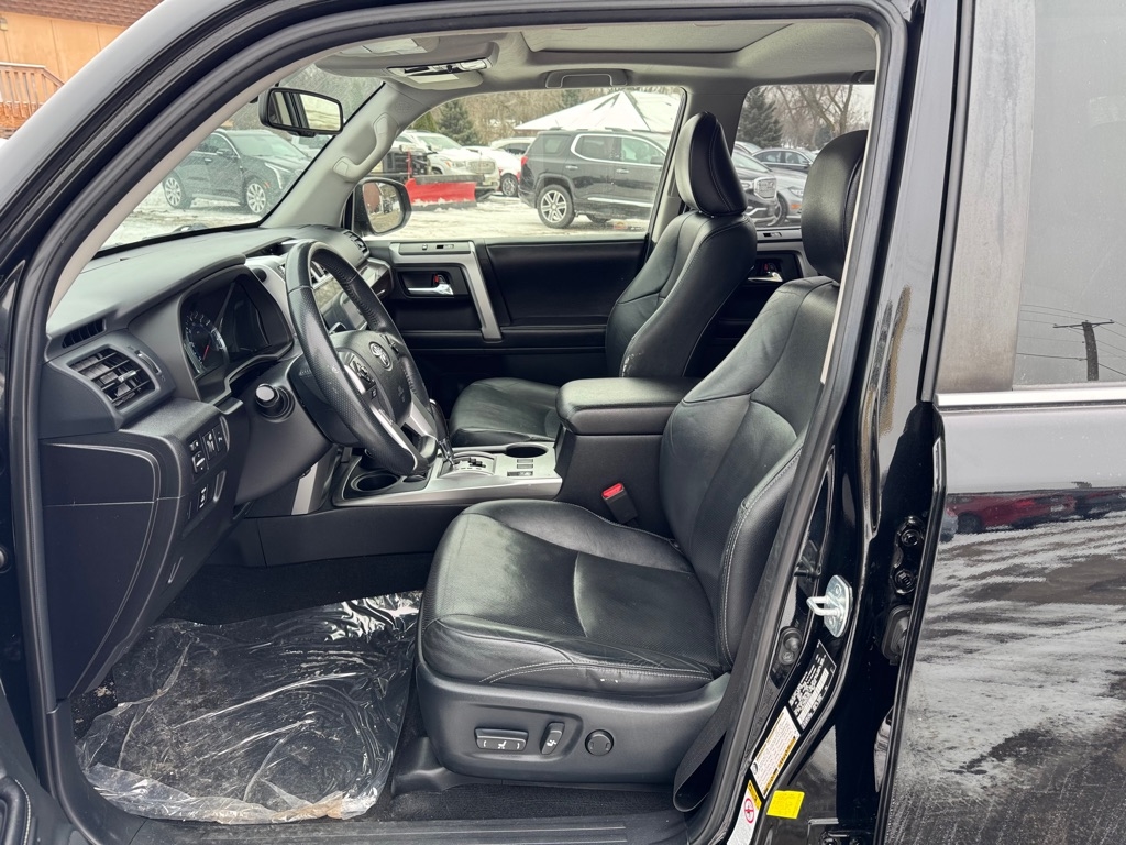 Toyota 4Runner 4WD 4dr V6 Limited (Natl) 2016