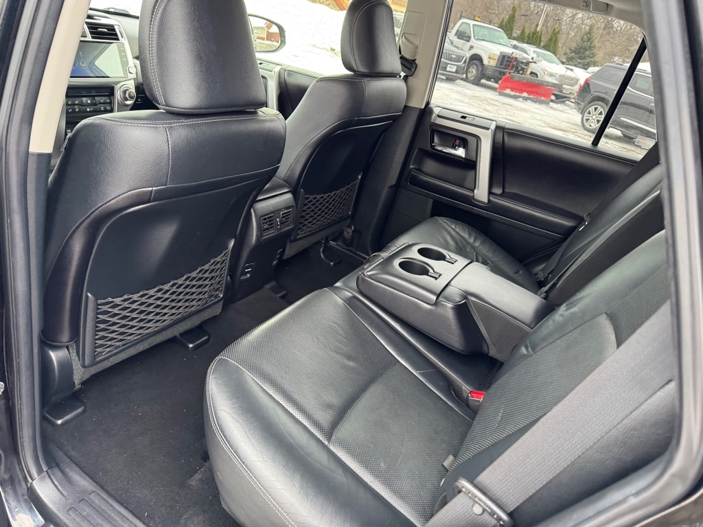 Toyota 4Runner 4WD 4dr V6 Limited (Natl) 2016