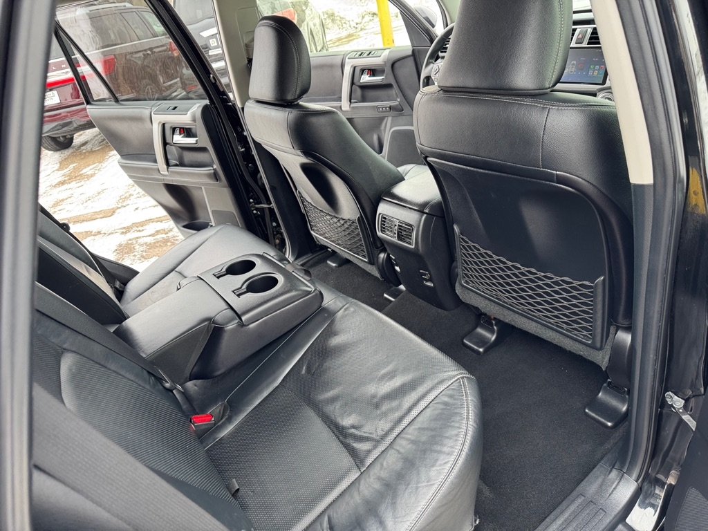 Toyota 4Runner 4WD 4dr V6 Limited (Natl) 2016