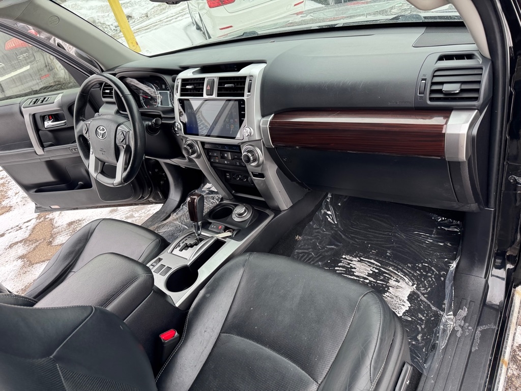 Toyota 4Runner 4WD 4dr V6 Limited (Natl) 2016