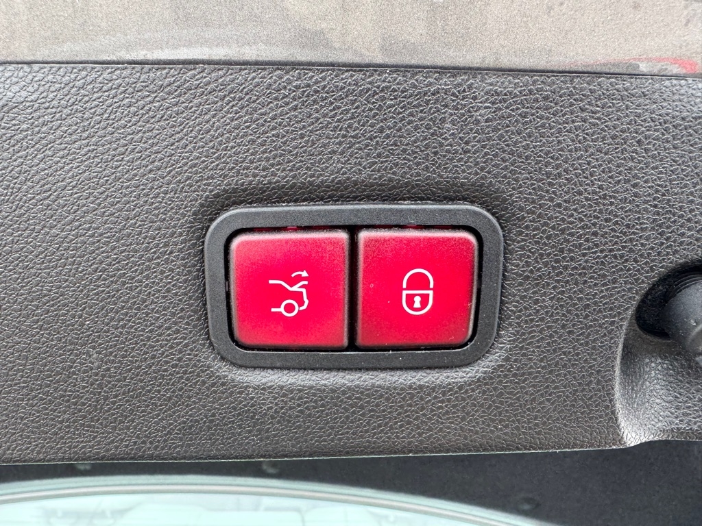 Mercedes-Benz CLS-Class CLS550 4MATIC 2014