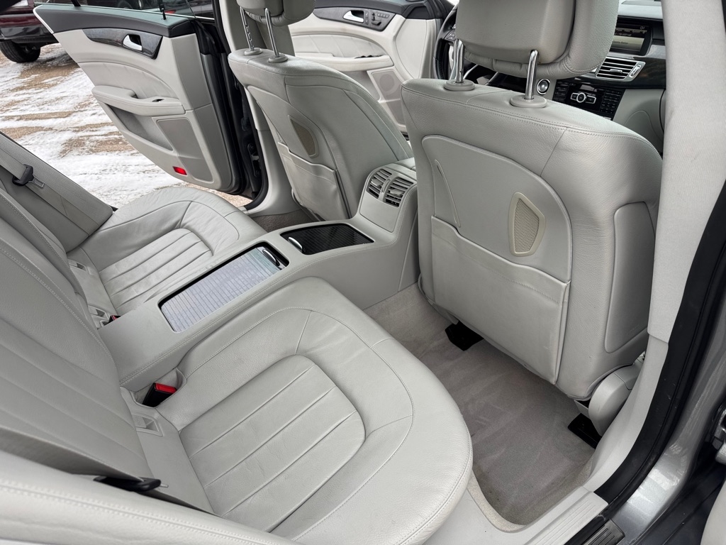 Mercedes-Benz CLS-Class CLS550 4MATIC 2014