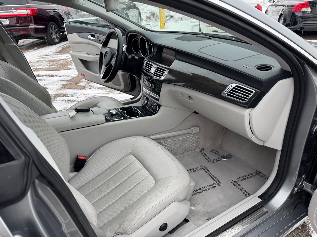 Mercedes-Benz CLS-Class CLS550 4MATIC 2014