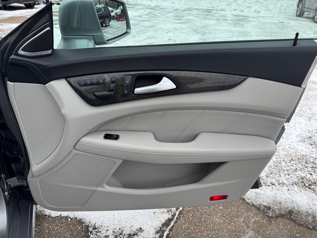 Mercedes-Benz CLS-Class CLS550 4MATIC 2014