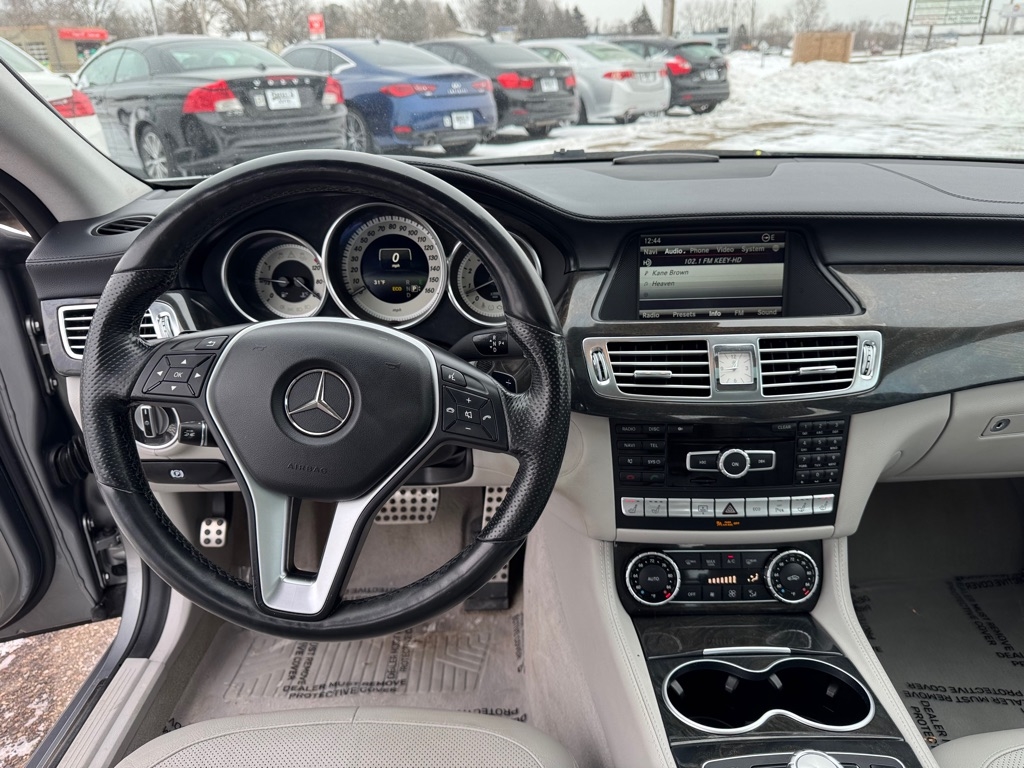Mercedes-Benz CLS-Class CLS550 4MATIC 2014