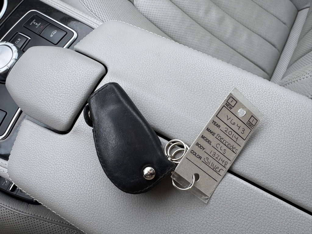 Mercedes-Benz CLS-Class CLS550 4MATIC 2014