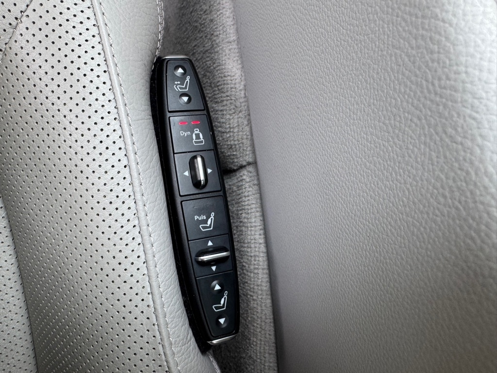 Mercedes-Benz CLS-Class CLS550 4MATIC 2014