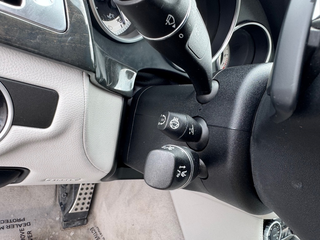 Mercedes-Benz CLS-Class CLS550 4MATIC 2014