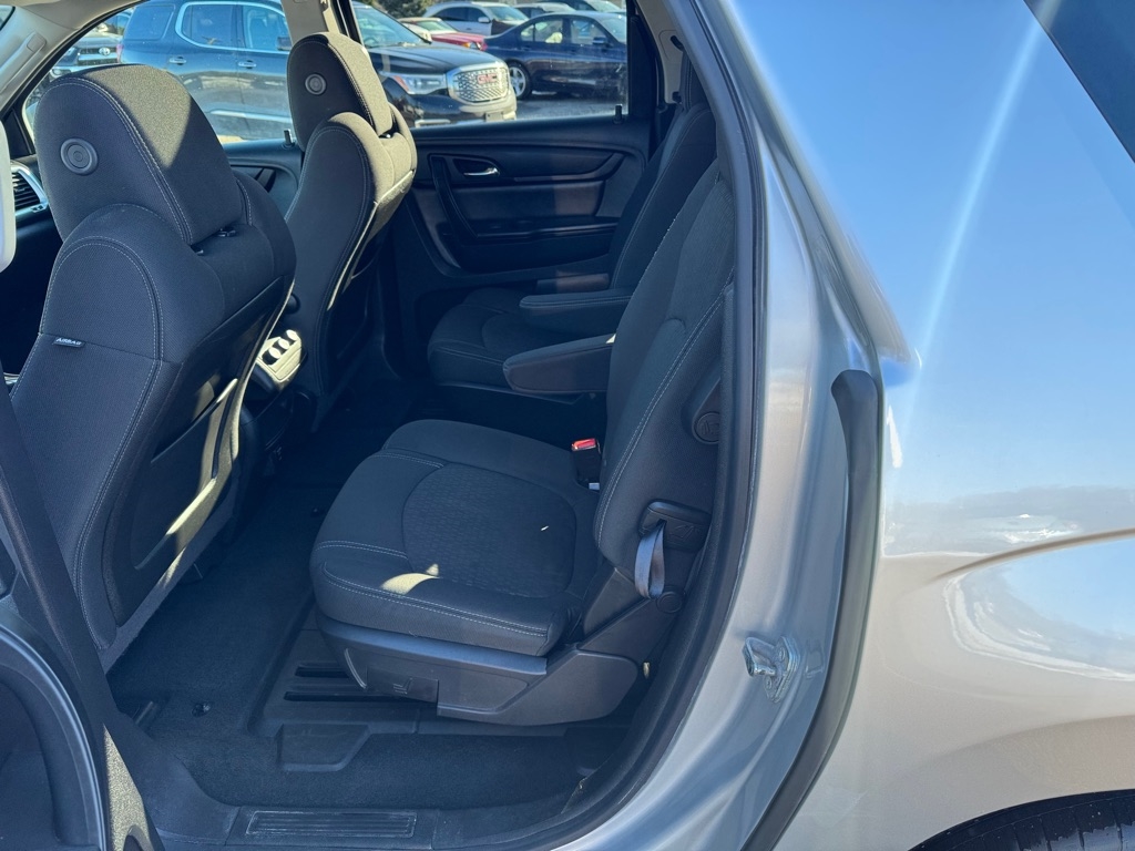 GMC Acadia AWD 4dr SLE w/SLE-2 2015