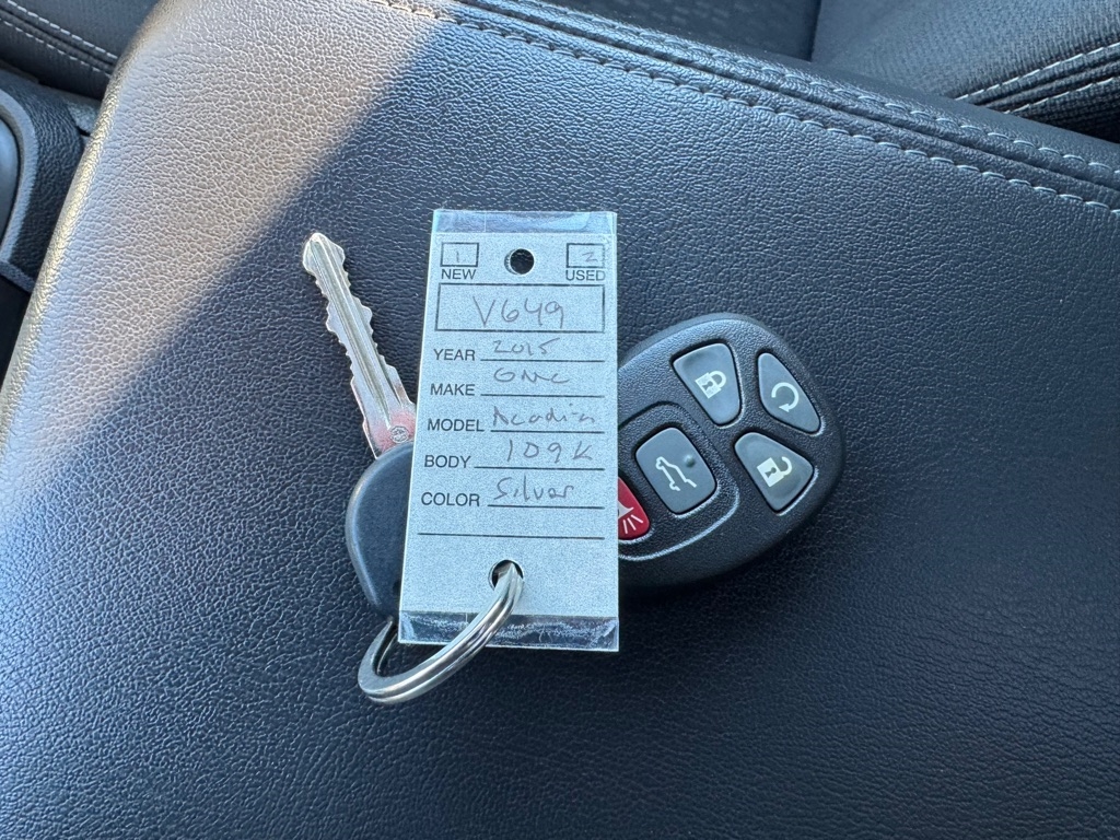 GMC Acadia AWD 4dr SLE w/SLE-2 2015