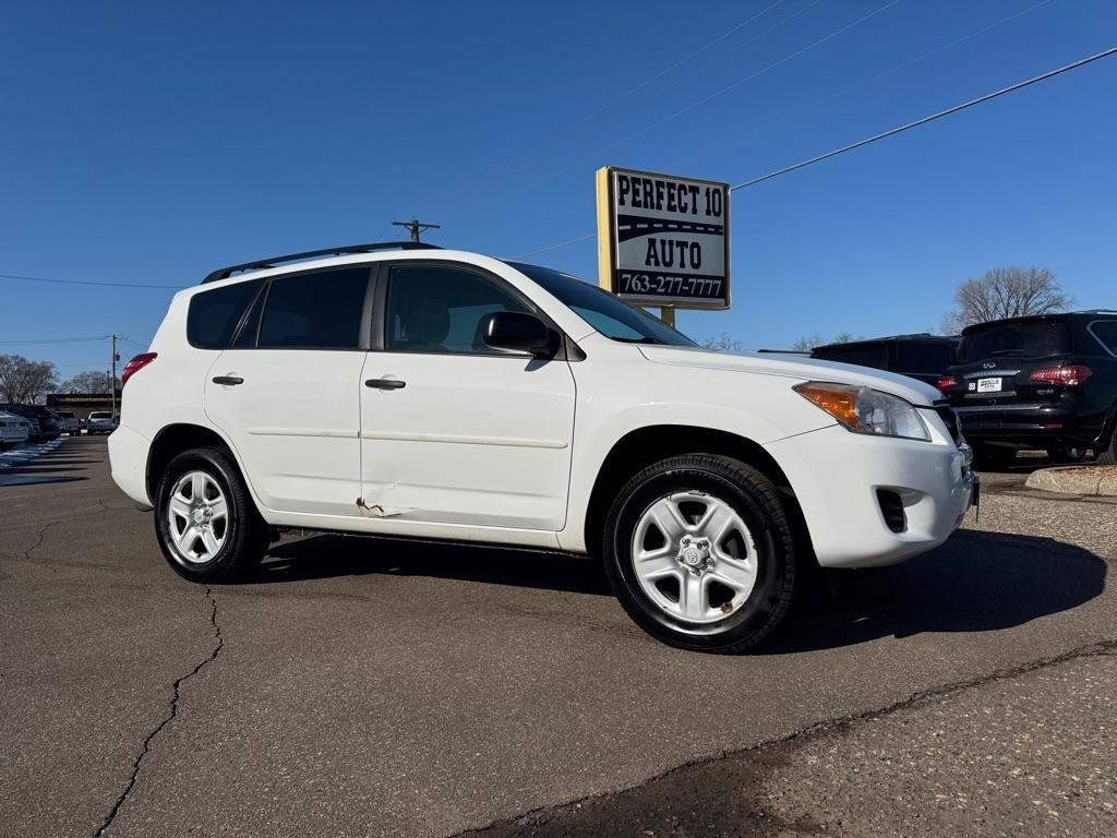 Toyota RAV4 4WD 4dr 4-cyl 4-Spd AT (Natl) 2011