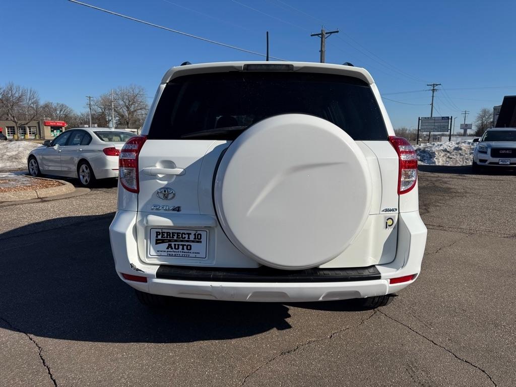 Toyota RAV4 4WD 4dr 4-cyl 4-Spd AT (Natl) 2011