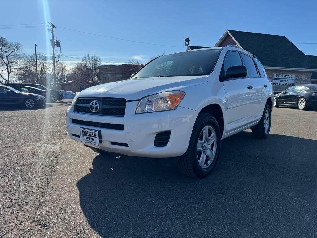 Toyota RAV4 4WD 4dr 4-cyl 4-Spd AT (Natl) 2011