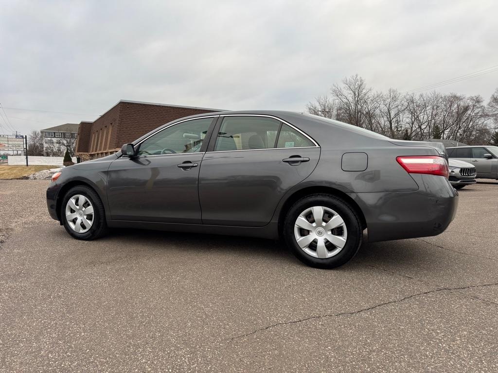 Toyota Camry 4dr Sdn I4 Man (Natl) 2009