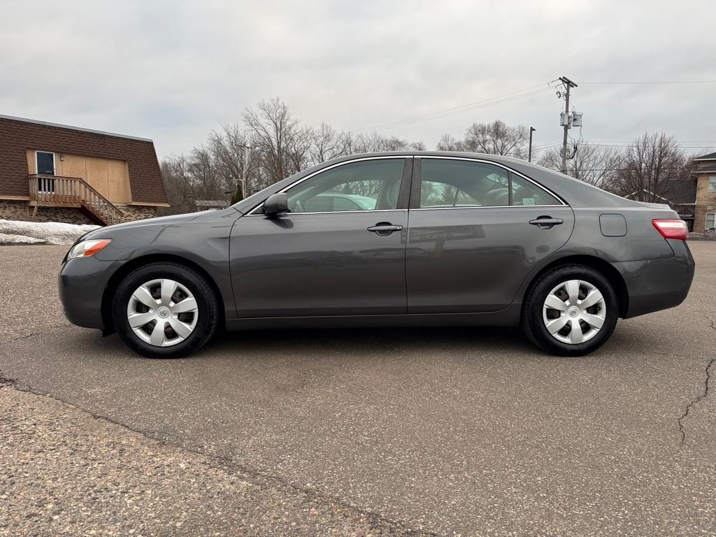 Toyota Camry 4dr Sdn I4 Man (Natl) 2009