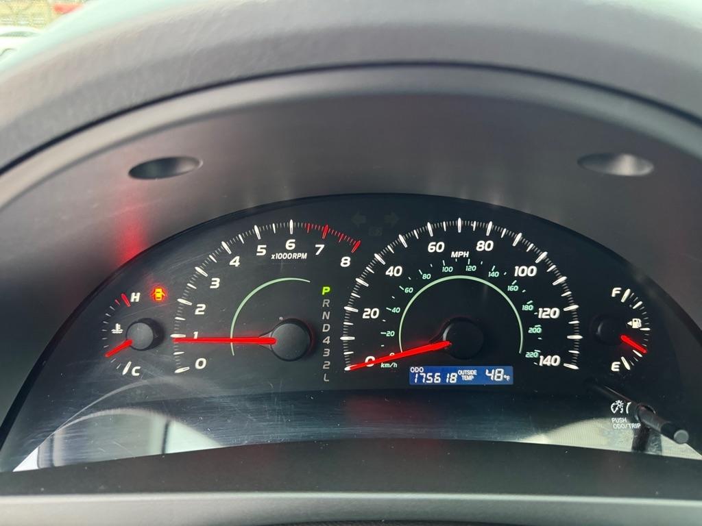 Toyota Camry 4dr Sdn I4 Man (Natl) 2009