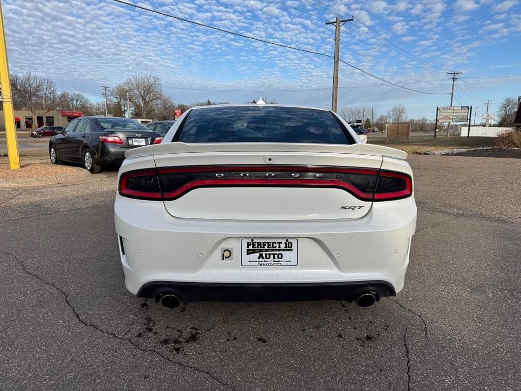 Dodge Charger 4dr Sdn SRT 392 RWD 2015