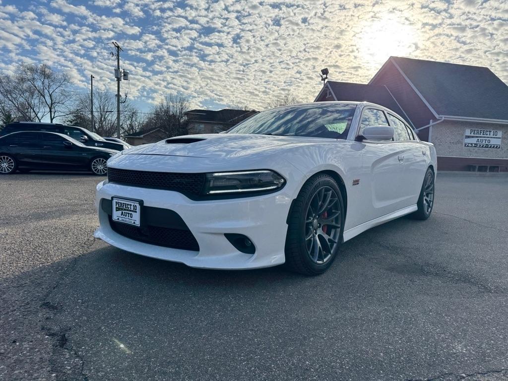 Dodge Charger 4dr Sdn SRT 392 RWD 2015