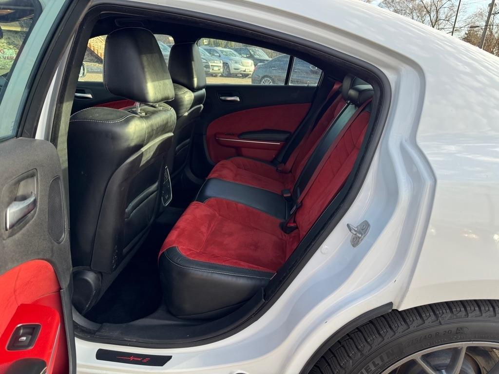 Dodge Charger 4dr Sdn SRT 392 RWD 2015