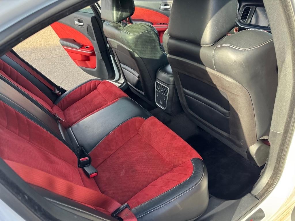 Dodge Charger 4dr Sdn SRT 392 RWD 2015