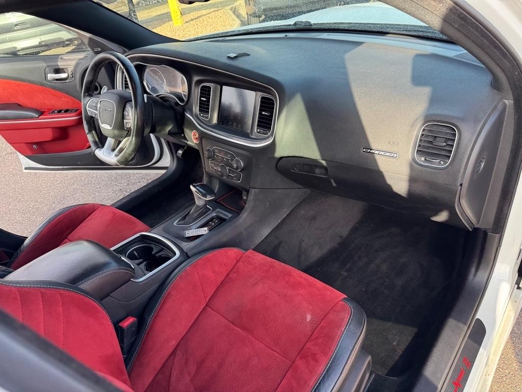 Dodge Charger 4dr Sdn SRT 392 RWD 2015