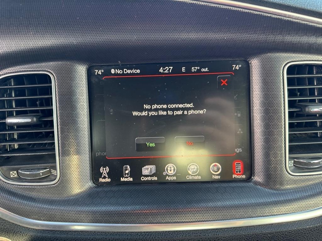 Dodge Charger 4dr Sdn SRT 392 RWD 2015