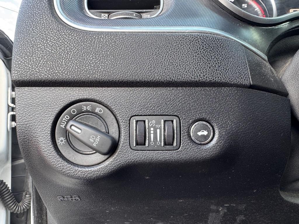 Dodge Charger 4dr Sdn SRT 392 RWD 2015