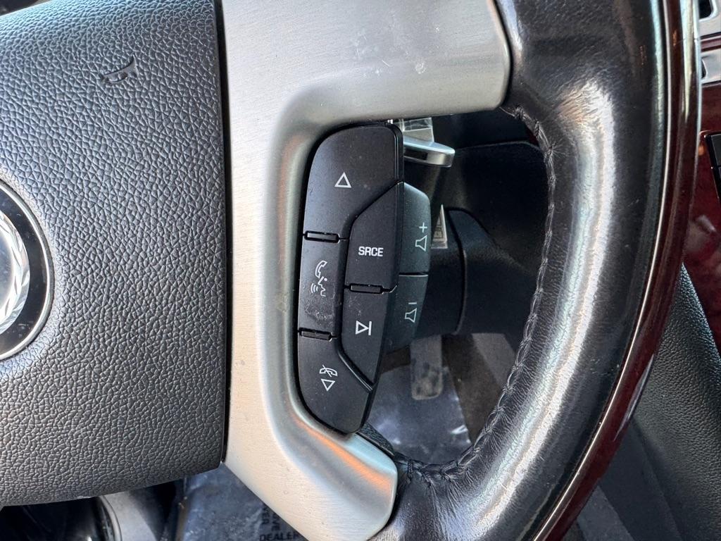 Cadillac Escalade AWD 4dr Luxury 2011