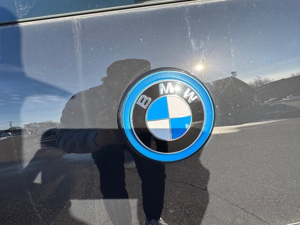 BMW i3 4dr HB w/Range Extender 2015