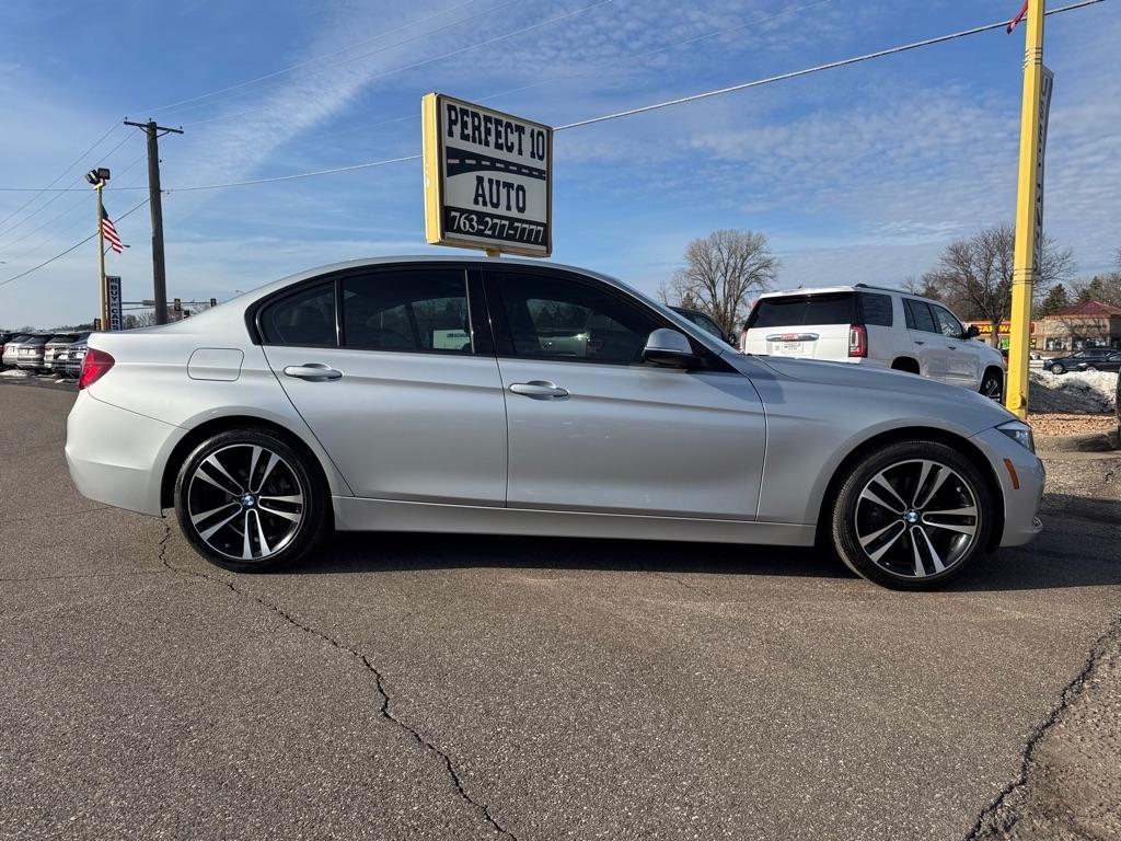 BMW 3 Series 330i xDrive Sedan 2018