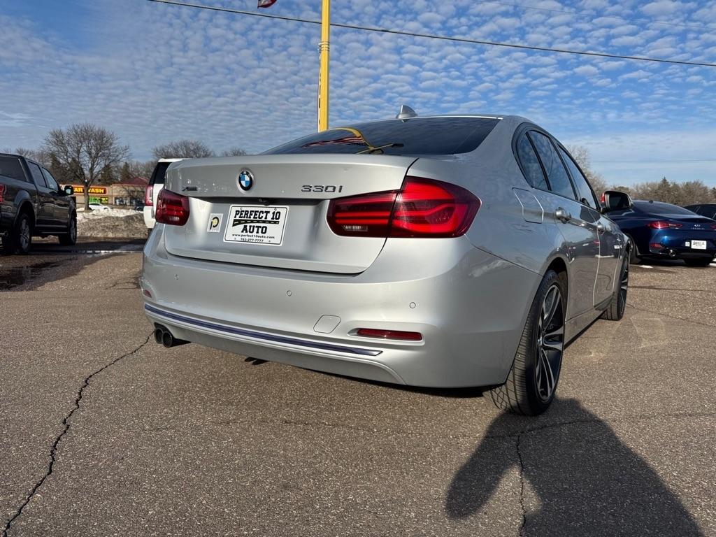 BMW 3 Series 330i xDrive Sedan 2018