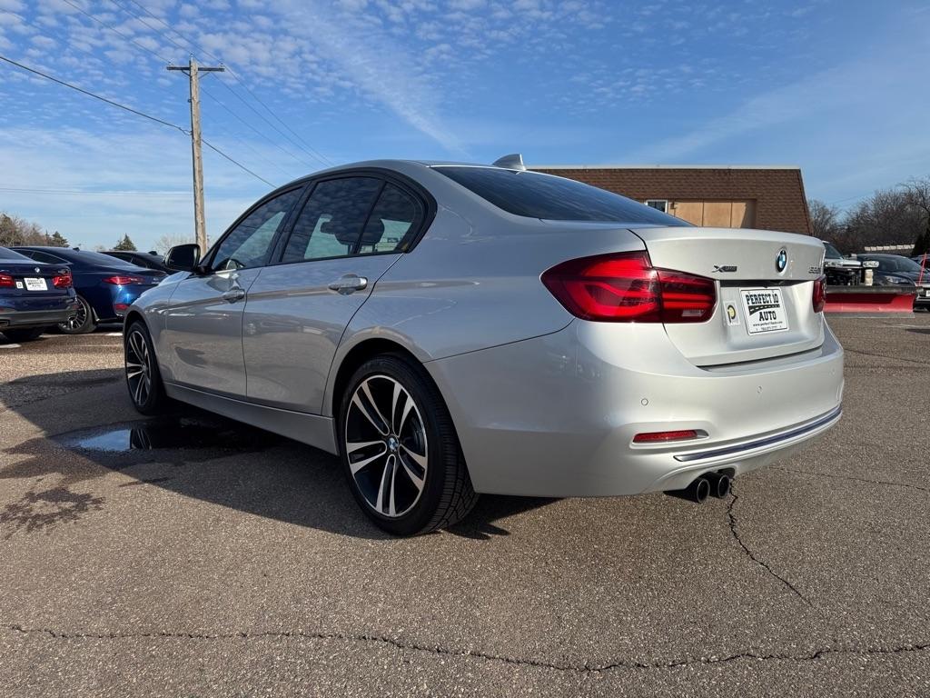 BMW 3 Series 330i xDrive Sedan 2018