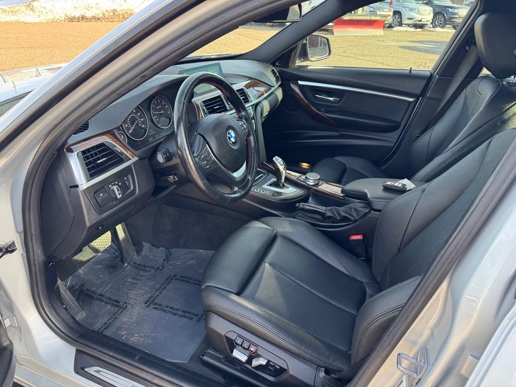 BMW 3 Series 330i xDrive Sedan 2018