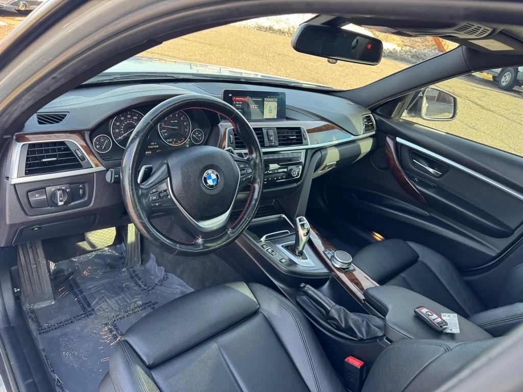 BMW 3 Series 330i xDrive Sedan 2018