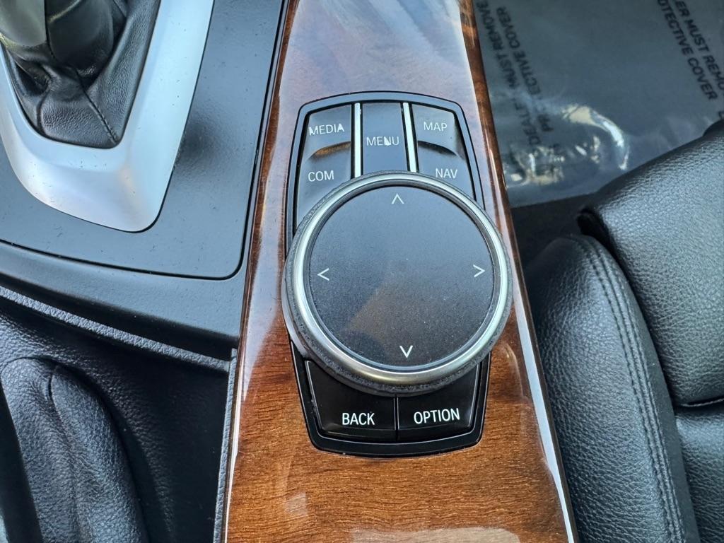 BMW 3 Series 330i xDrive Sedan 2018