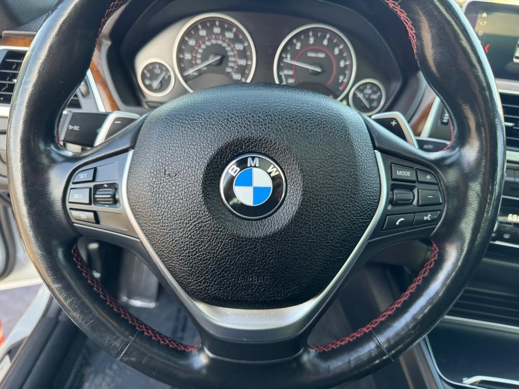 BMW 3 Series 330i xDrive Sedan 2018