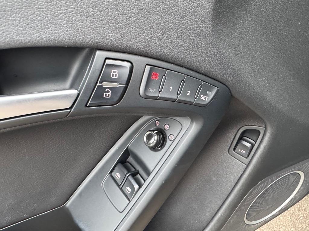 Audi A5 2dr Cpe Auto quattro 3.2L Prestige 2010