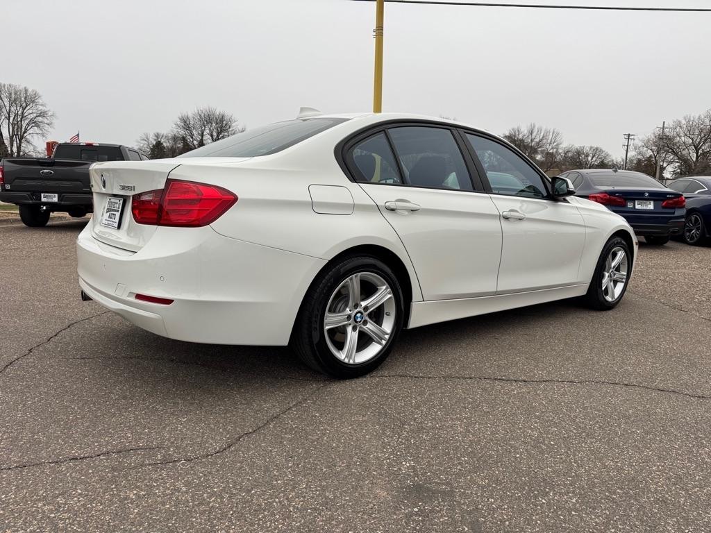BMW 3 Series 4dr Sdn 328i xDrive AWD 2015