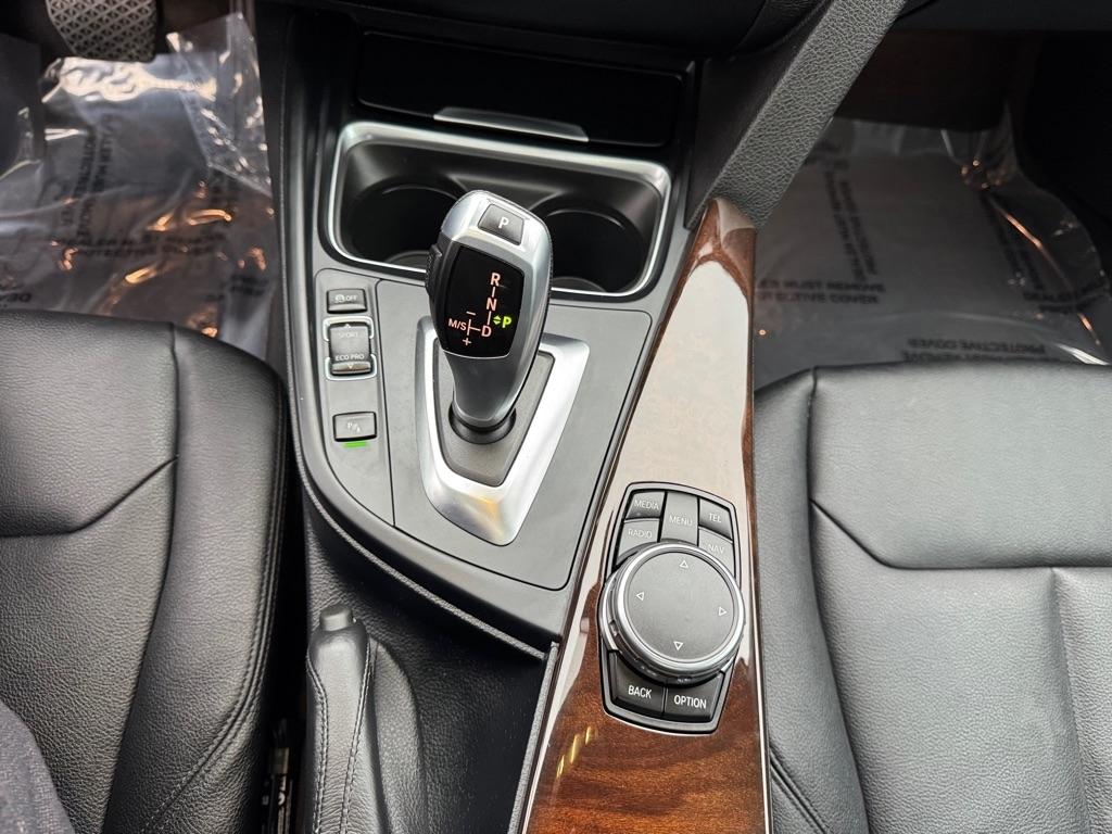 BMW 3 Series 4dr Sdn 328i xDrive AWD 2015