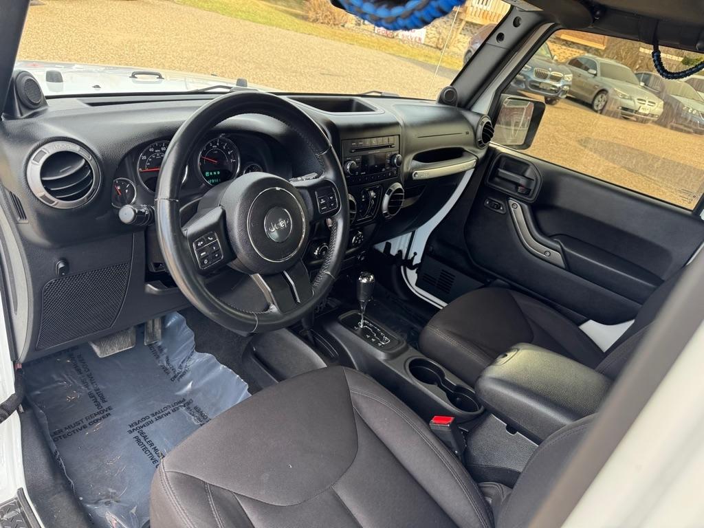 Jeep Wrangler Unlimited 4WD 4dr Sport 2014