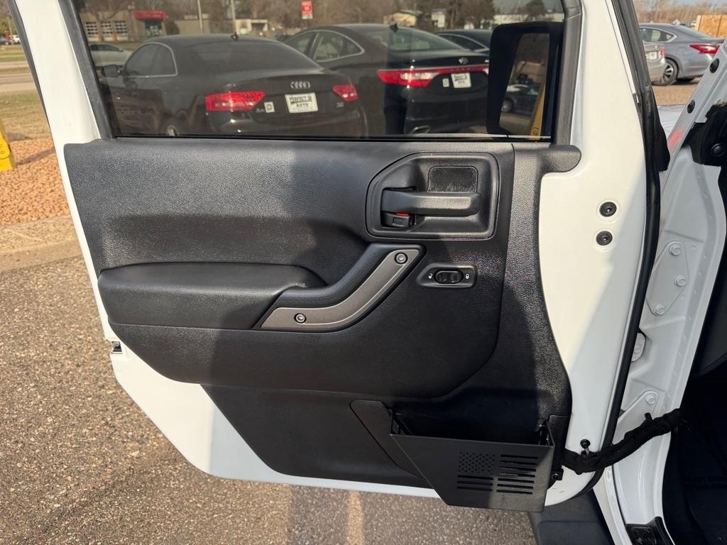 Jeep Wrangler Unlimited 4WD 4dr Sport 2014