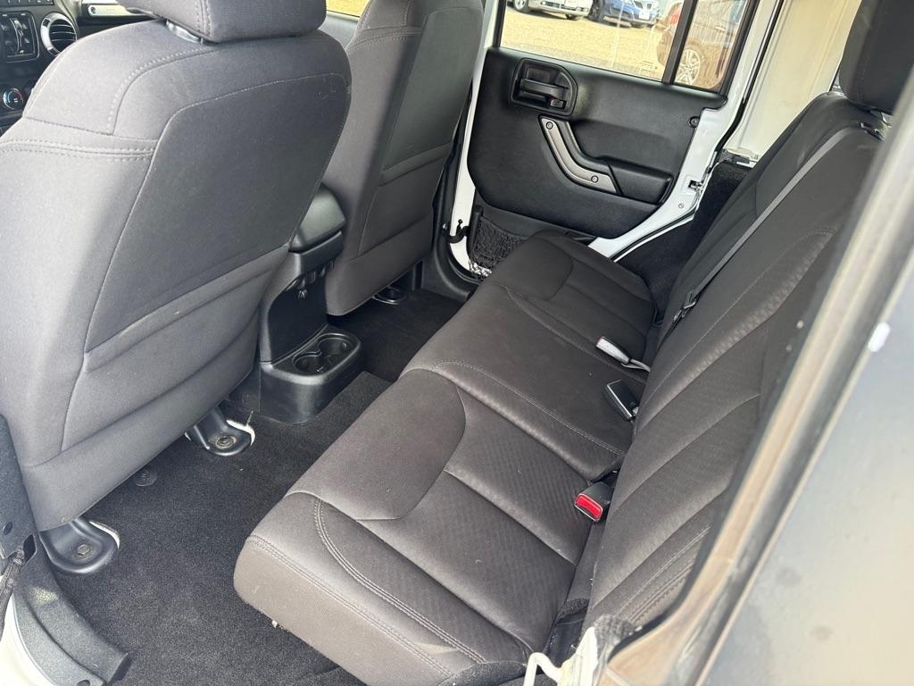 Jeep Wrangler Unlimited 4WD 4dr Sport 2014