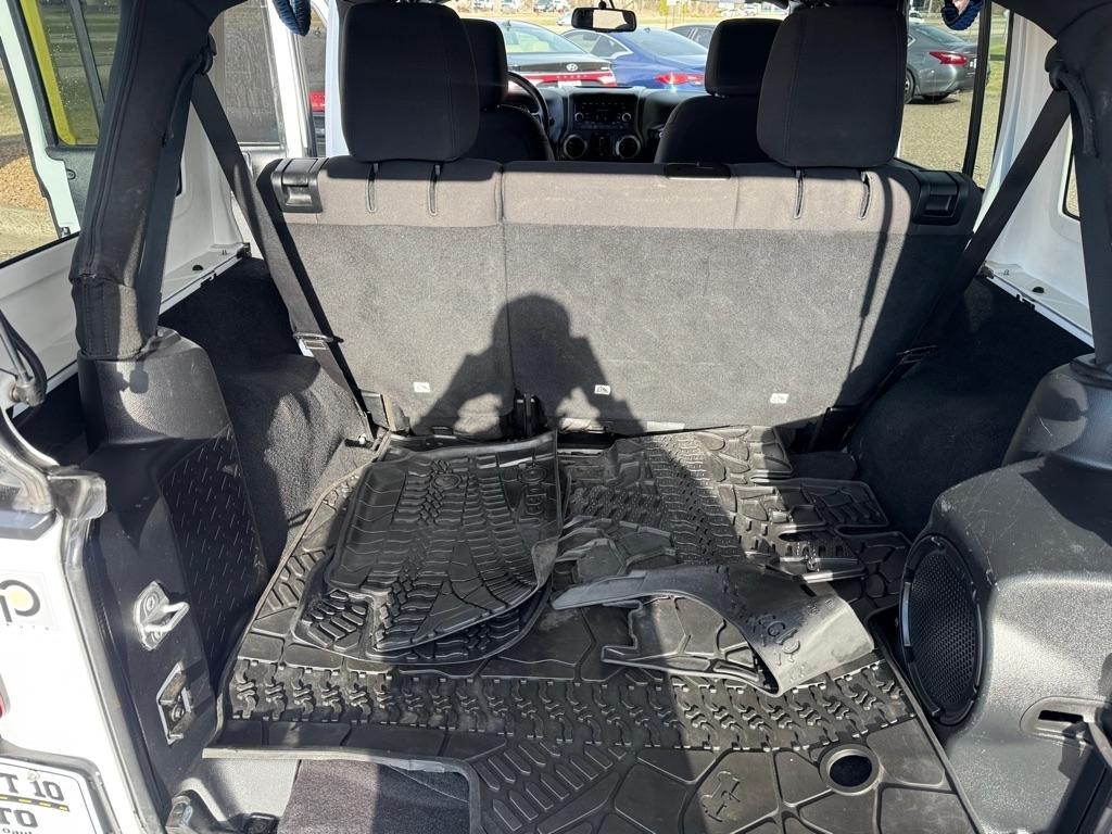 Jeep Wrangler Unlimited 4WD 4dr Sport 2014