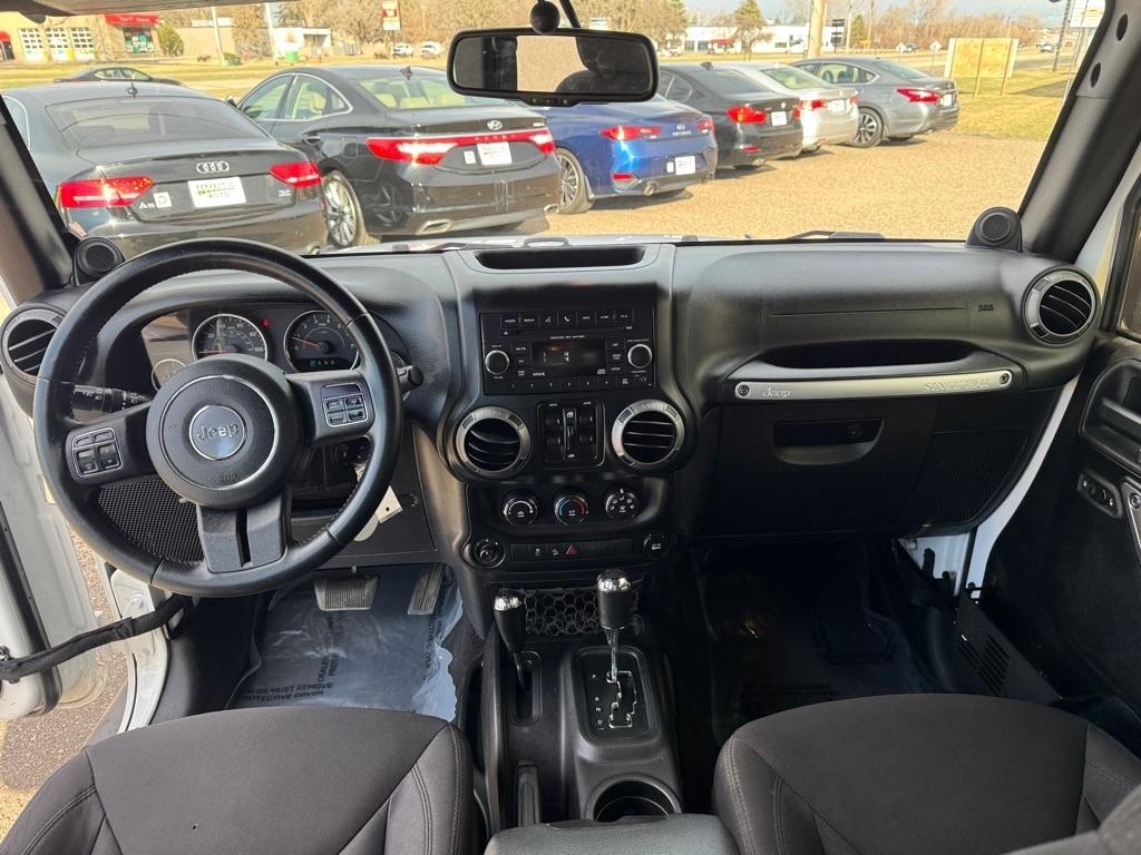 Jeep Wrangler Unlimited 4WD 4dr Sport 2014