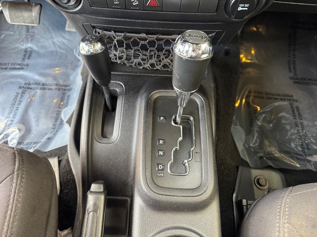 Jeep Wrangler Unlimited 4WD 4dr Sport 2014